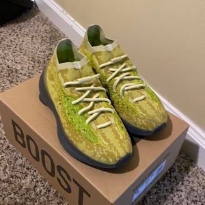 Yeezy Boost 380 HYLTE SIZE 7.5 worn no more than 5 times